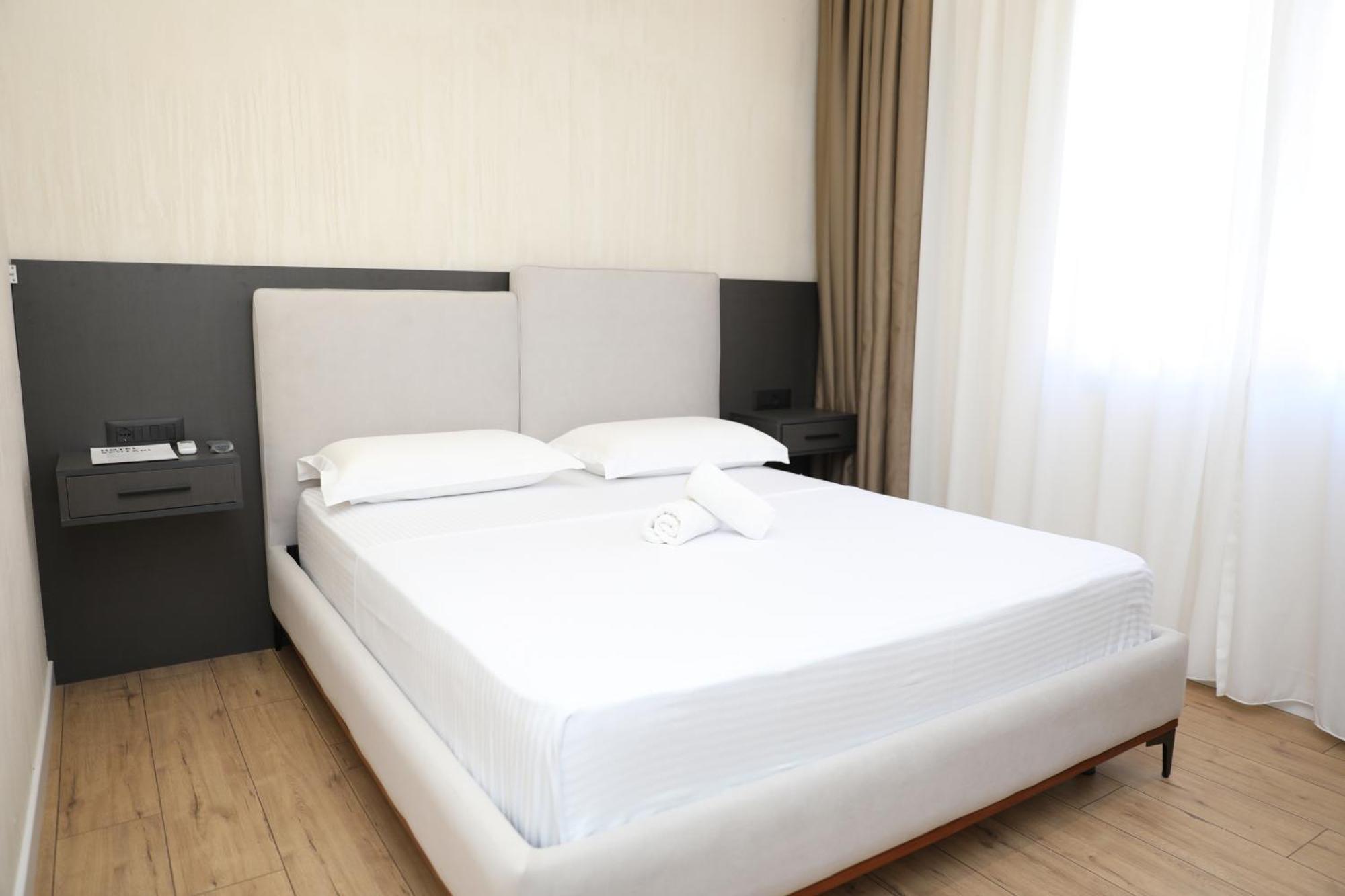 Hotel Scutari ชโคเดอร์ ภายนอก รูปภาพ